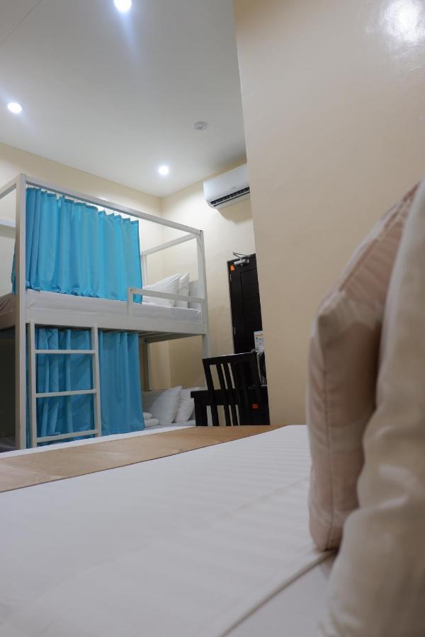 Rosetta Guest House Ormoc Exteriér fotografie