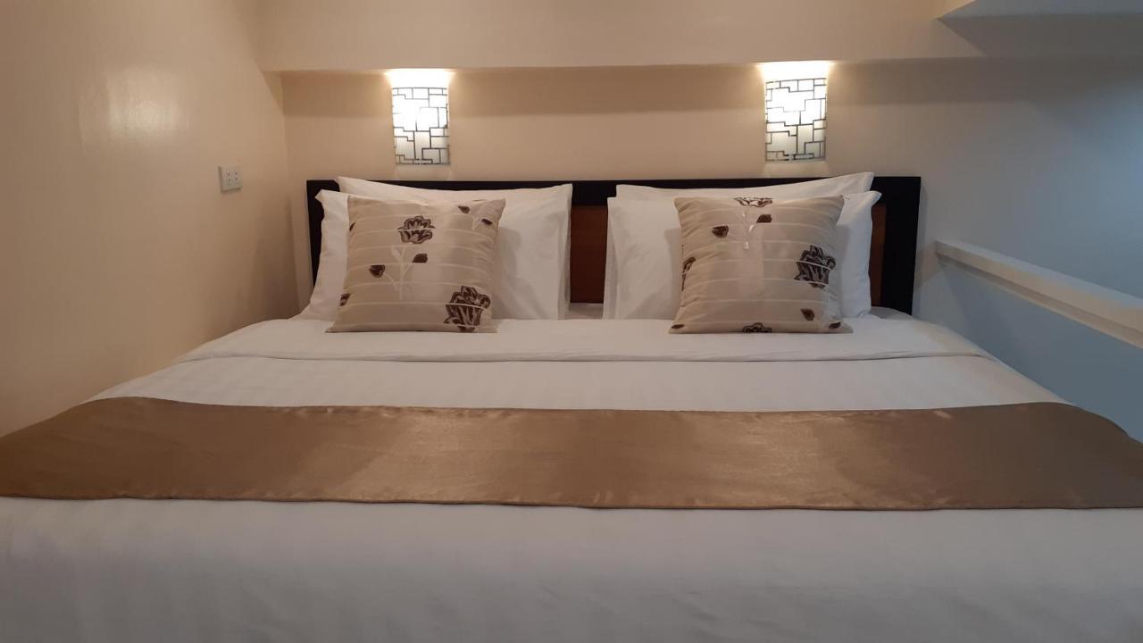 Rosetta Guest House Ormoc Exteriér fotografie